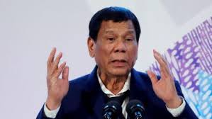 رئيس الفلبين يمنح المسلمين إقليما ذاتي الحكم
