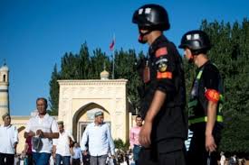 في تقرير جديد .. \"رايتس ووتش\" تتهم الصين باحتجاز مسلمين