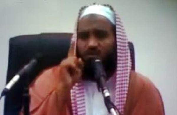 من علامات حب الله للعبد  