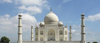 منع المسلمين من أداء صلاة الجمعة في تاج مَحَلَّ  