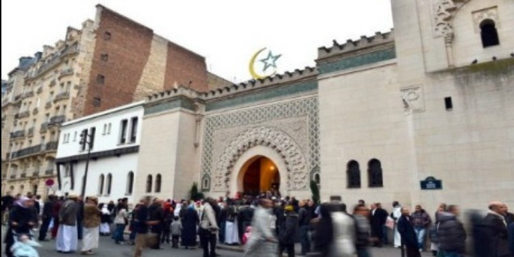 المجلس الفرنسي للديانة الإسلامية يدين معاداة الإسلام  