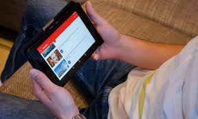 الصين: السلطات تستخدم تطبيقًا إلكترونيًّا لمراقبة  